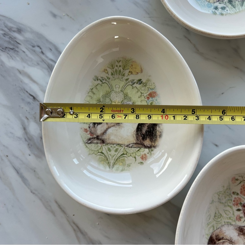 Pottery Barn - Egg Bowls - Set of 4 - Picture 8 of 15